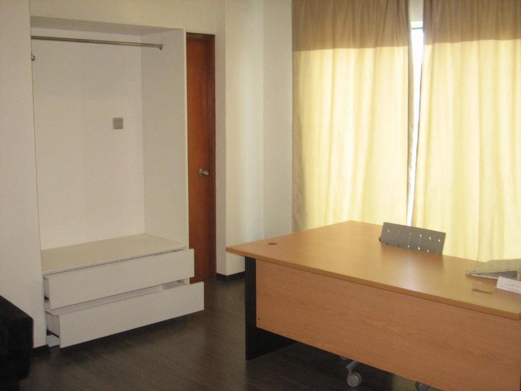 Wesberly Apartments Κουτσίνγκ Δωμάτιο φωτογραφία